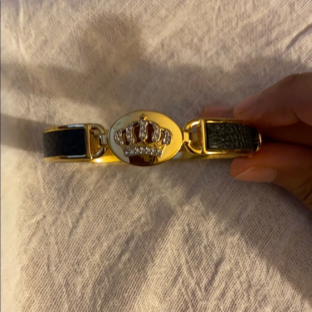 Juicy Couture Gold Leather Crown Fashion Bangle
